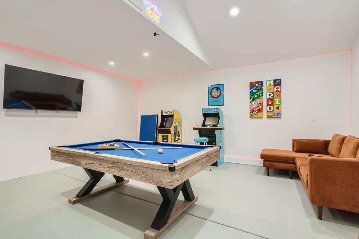 拉斯维加斯Tropical House With Heated Pool 10 Min To Strip别墅 度假居 拉斯维加斯
